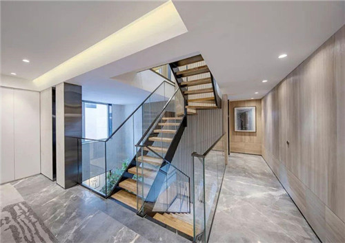 拆除混凝土楼梯的方法是什么？