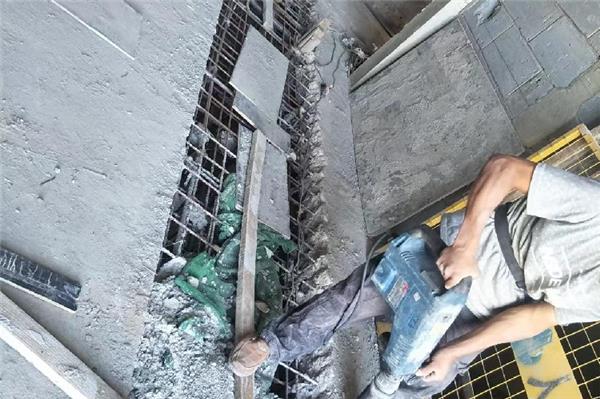 后浇带的剔凿属于哪个工种？