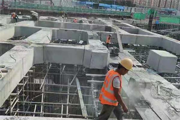 拆除混凝土墙体的方法？