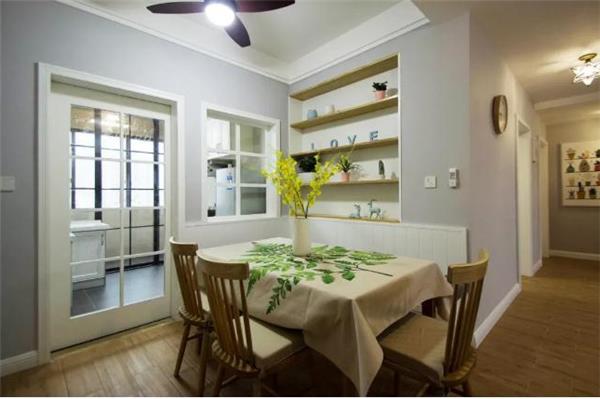 如何在室内墙上开窗口？