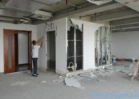 北京拆除水泥隔断墙多少钱一平米？