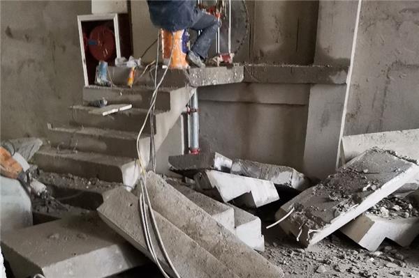 拆楼梯-楼梯拆除步骤及注意事项