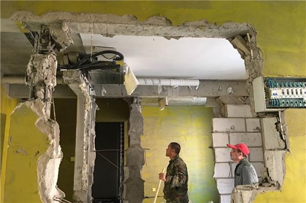 砸墙一时爽，一旦砸错可能让全楼变成危楼！家中这几处墙体千万不能砸！